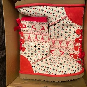 UGG Anniversary Limited Edition Sweater Christmas boots. New